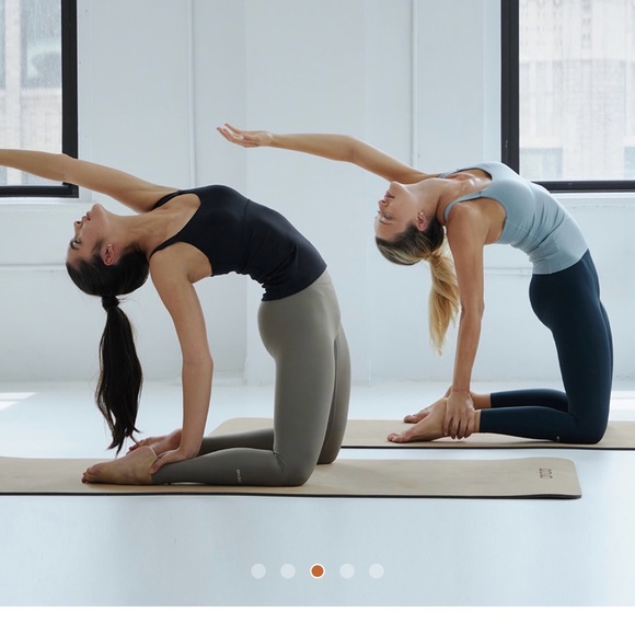 Andar Racerback Padded Sports Bra Tank - Picture 1 of 3